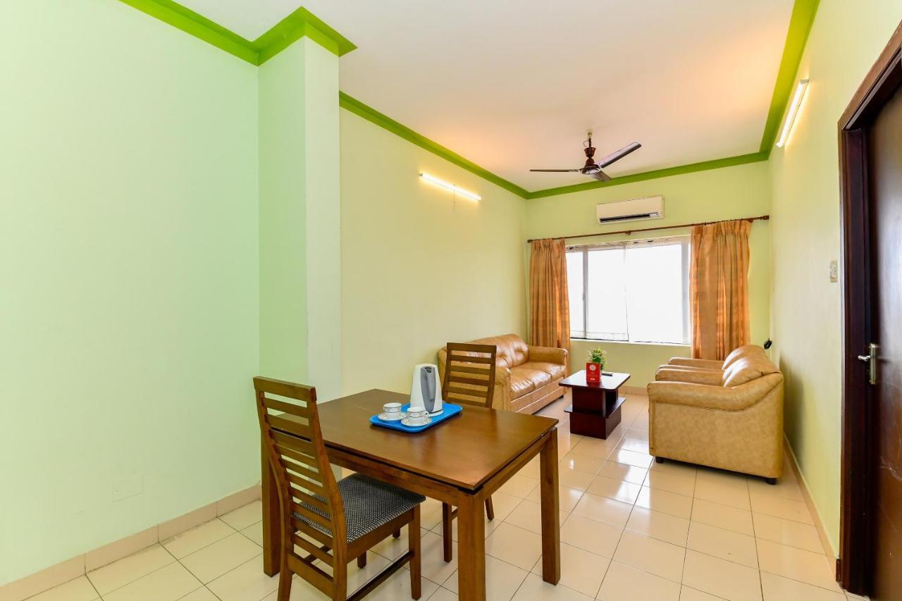 Oyo Flagship 9560 Hotel Bellwether Kochi エクステリア 写真