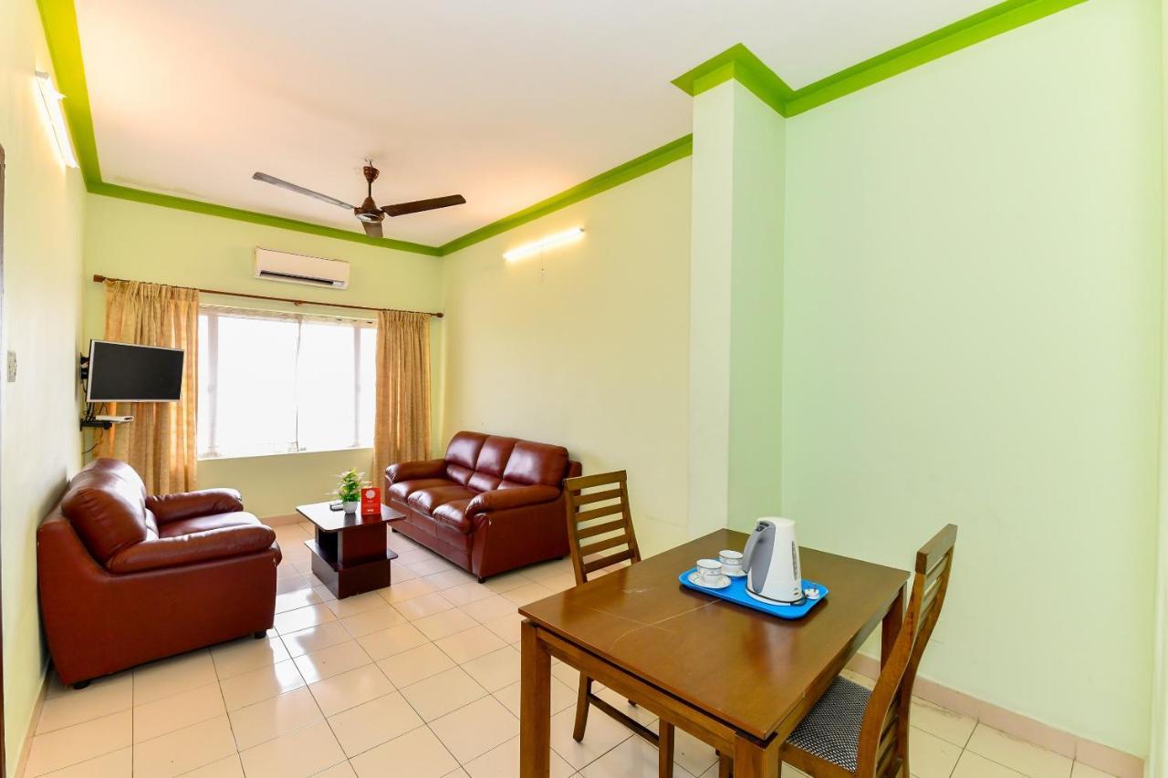 Oyo Flagship 9560 Hotel Bellwether Kochi エクステリア 写真